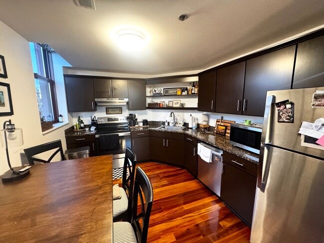Photo - 130 S 22nd St