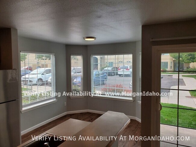 10096 W Garverdale Ln Unidad 101