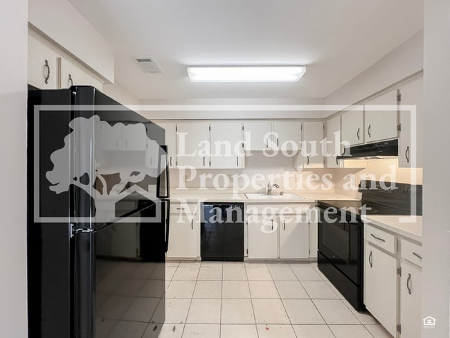 Photo - 250 Village View Ln