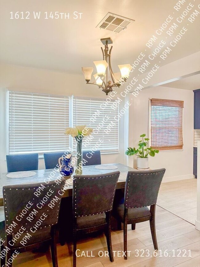 Photo - 1612 W 145th St