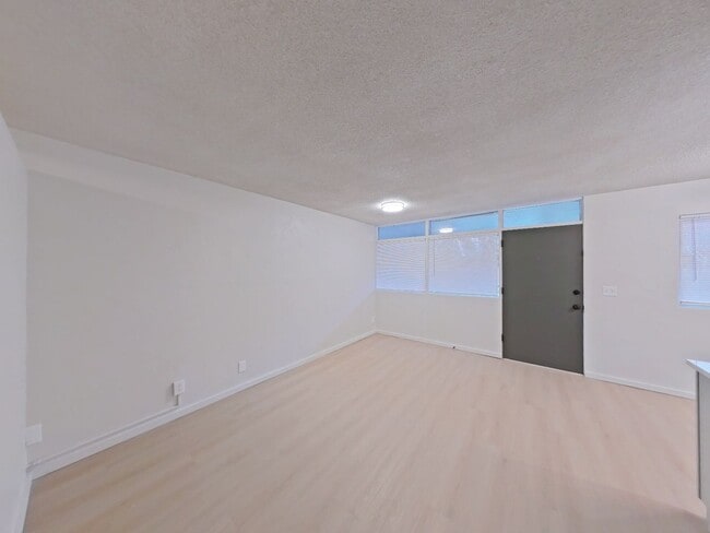 Photo - University Manor - Newly Renovated Units just a short walk from Campus!