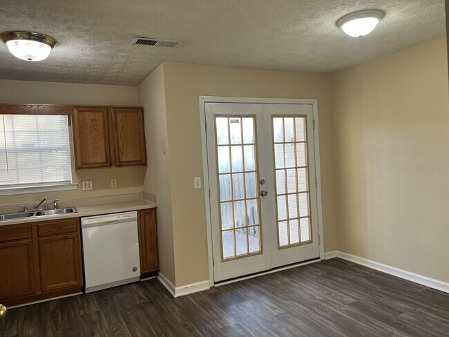 Photo - 5974 Sherwood Trace