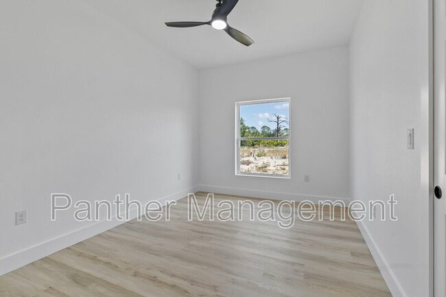 Photo - 8249 Dimstead St