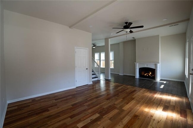 Photo - 965 Harwell St NW