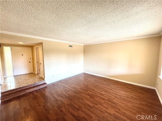 Photo - 320 Teasdale Dr