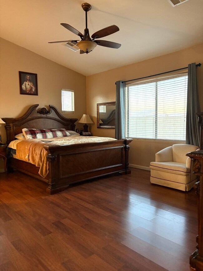 Photo - 7408 W Wolf St