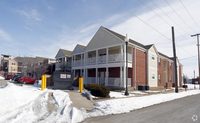 Photo - Howard Square