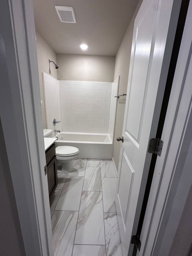 Photo - 3700 SE 81st St