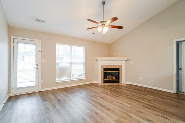 Photo - 8248 Fox Swamp Rd