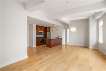 Building Photo - 35 Fay St Unit 607