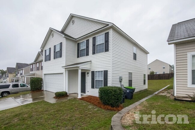 Photo - 104 Flyer Ct