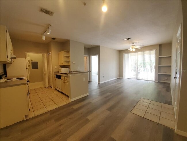 Photo - 5807 Legacy Crescent Pl