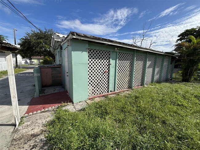 Photo - 1926 NW 84th St