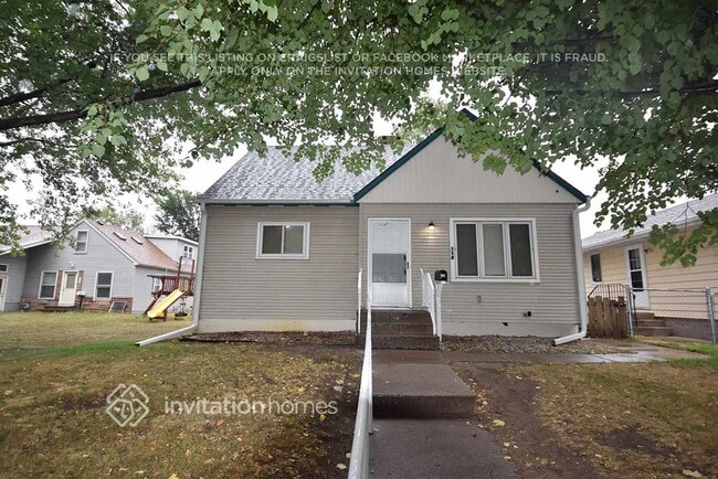 Photo - 118 14th Ave N House
