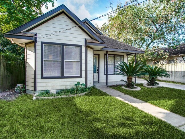 Photo - 5710 Dorbrandt St Unit A