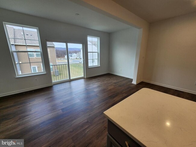 Photo - 500 Husky Trl