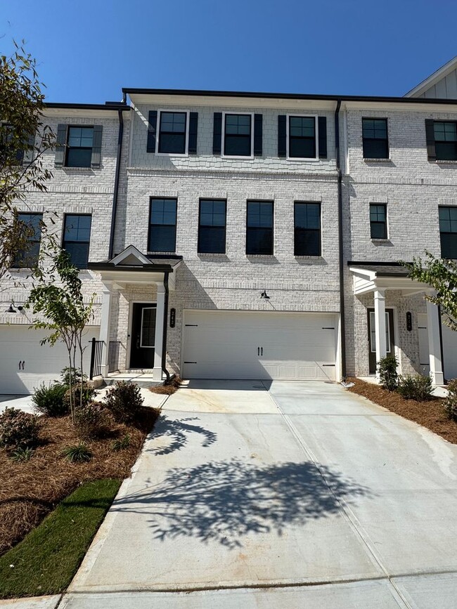 Beautiful 3 Bedroom 3.5 Bath Townhome in L... - Beautiful 3 Bedroom 3.5 Bath Townhome in L...