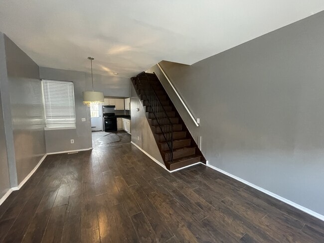 Photo - 537 Newton Ave
