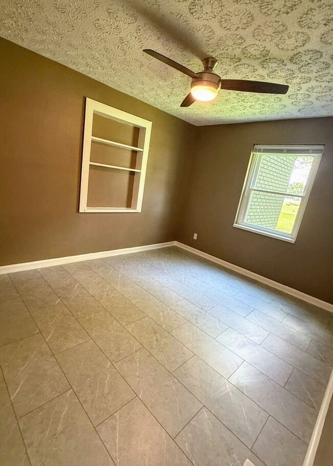 Photo - 8079 W Third St