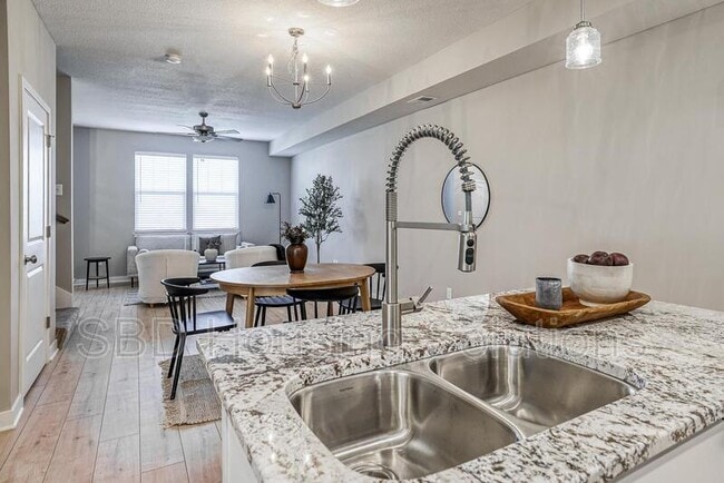 Photo - 27310 E Oak Vw Dr