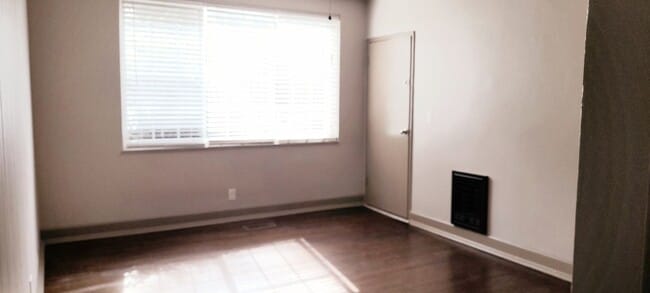 Photo - 1205 W 50th St Unit 2