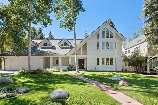 Photo - 517 W North St