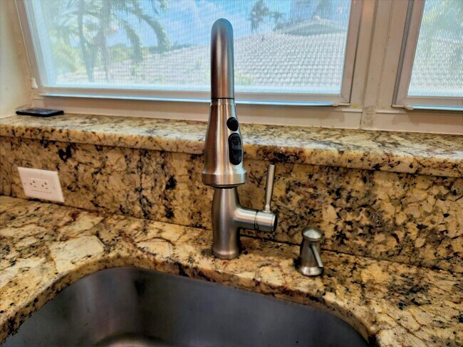 Photo - 2008 S Federal Hwy