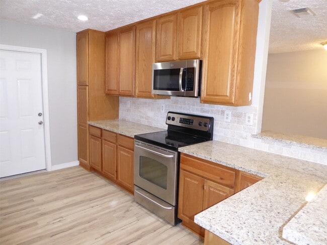 Photo - 2911 Mariner Dr