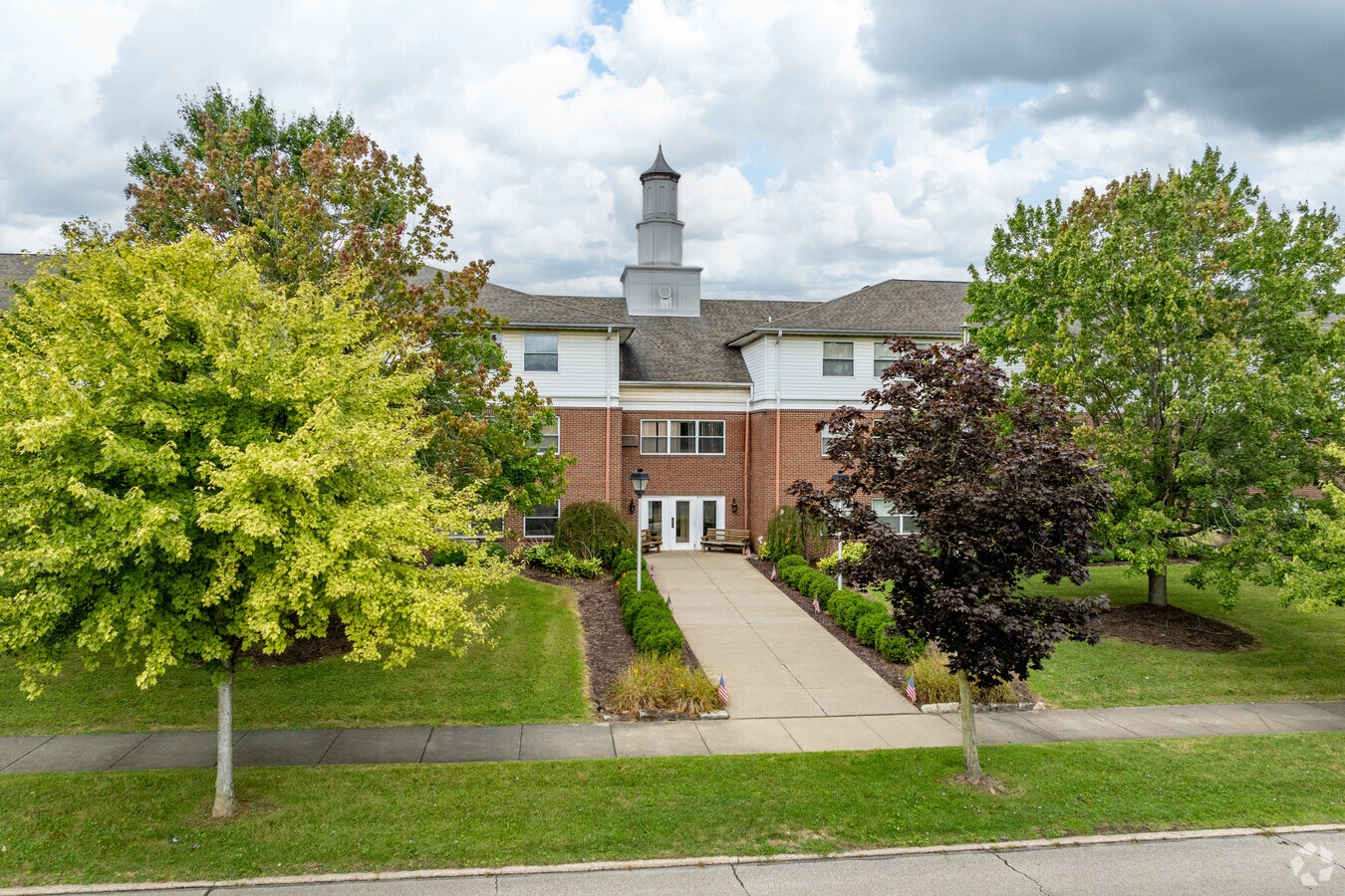 Woodland Park Apartments - Woodland Park Apartments