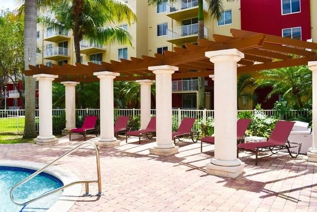 18335 NW 68th Ave Unit I4
