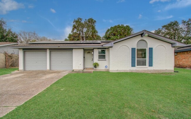 Photo - 9923 Antrim Ln