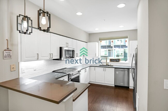 Photo - "Charming 2-Bed, 2.5-Bath Retreat in Bothell - Spacious 1157 Sq Ft Haven!"