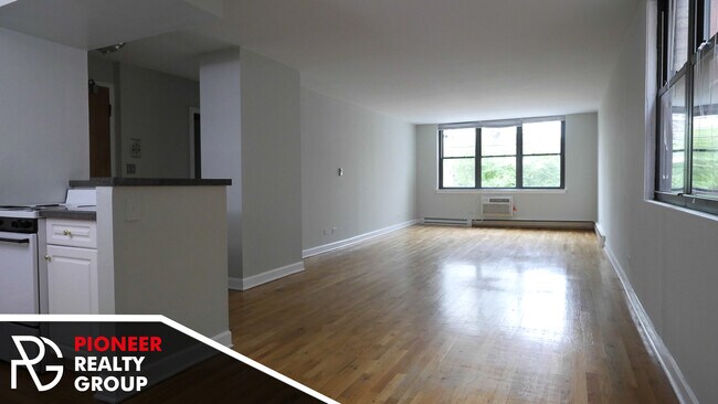 Photo - 1443 N Dearborn St Unidad 1446-2A