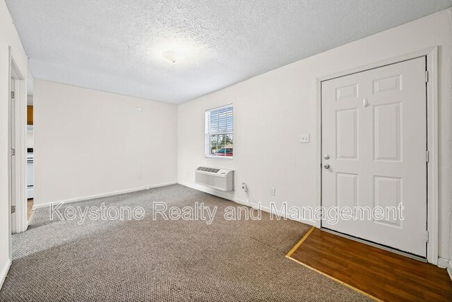 Photo - 2604 Kenwood Dr