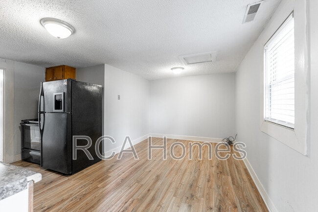 Photo - 1603 Woodlawn Ave