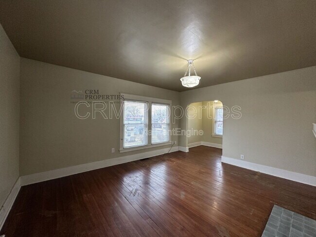 Photo - 225 Kingston Rd Unit 3