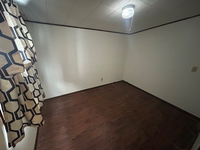 Photo - 812 W 11th Ave