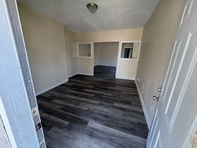 Photo - 99-101 North Central Avenue Unidad 101