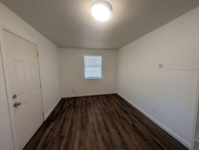 Photo - 720 Vermont Ave Unidad 8