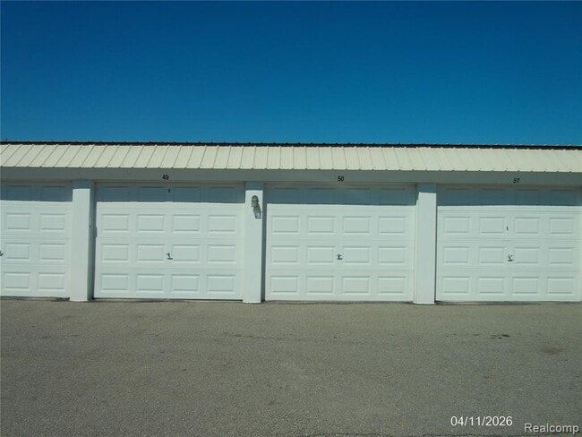 Building Photo - 50450 Bay Run N