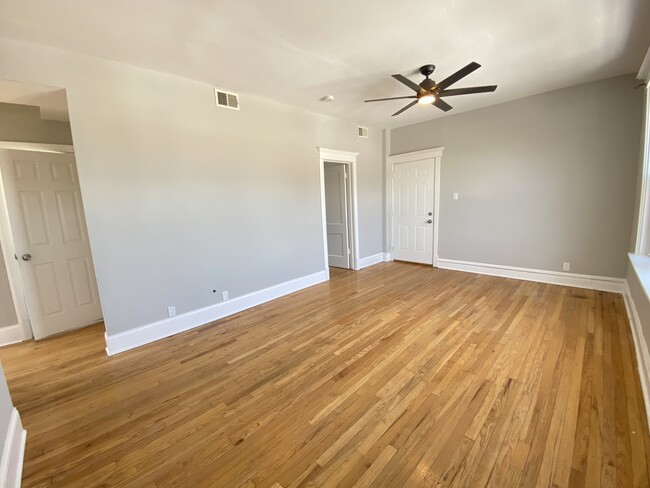 Photo - 1350 N Keeler Ave