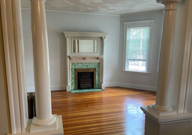 Gorgeous, Spacious Victorian-style Apt w/ ... - Gorgeous, Spacious Victorian-style Apt w/ ...