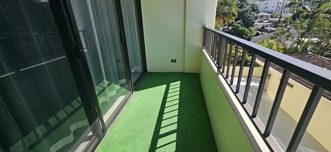 Photo - 1054 Green St