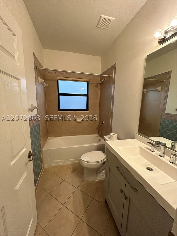 Photo - 11824 SW 232nd St Unit 2