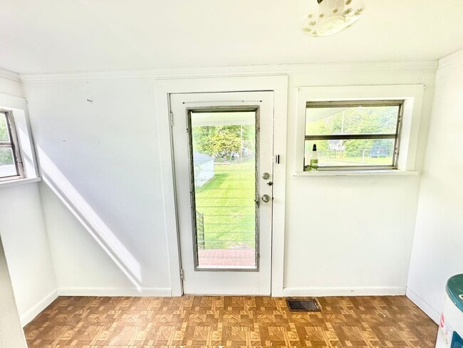 Photo - 441 Jackson St