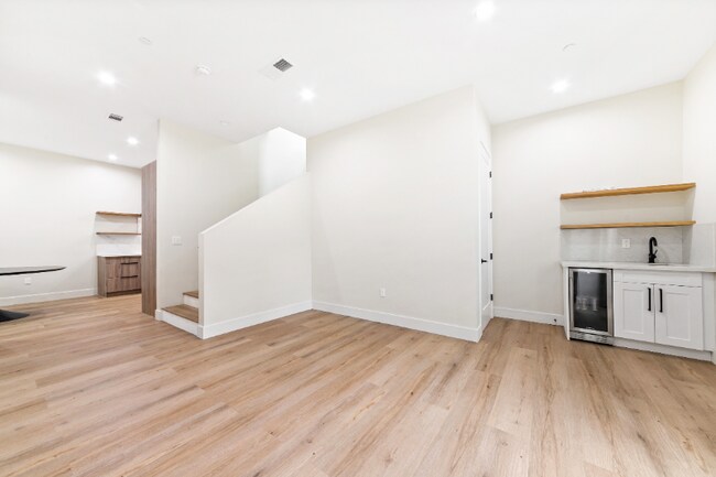 Photo - 4428 Bowman Blvd