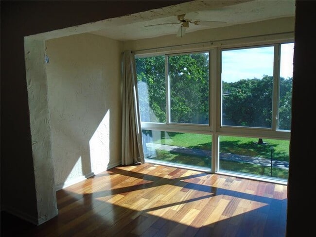 Photo - 608 SW Natura Blvd Unit 309