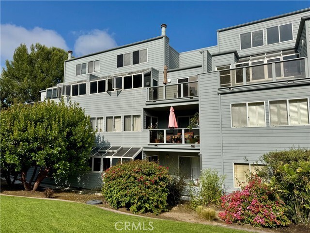 Building Photo - 240 The Village Unit 108 Rental