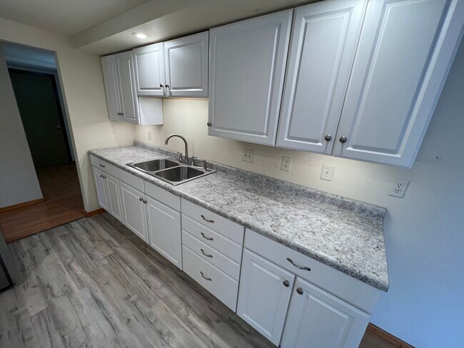 Photo - 420 N Turner St Unit 3