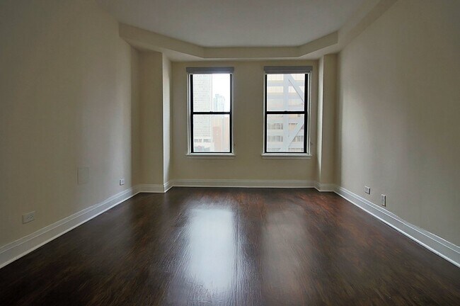 Photo - 208 E Chestnut St